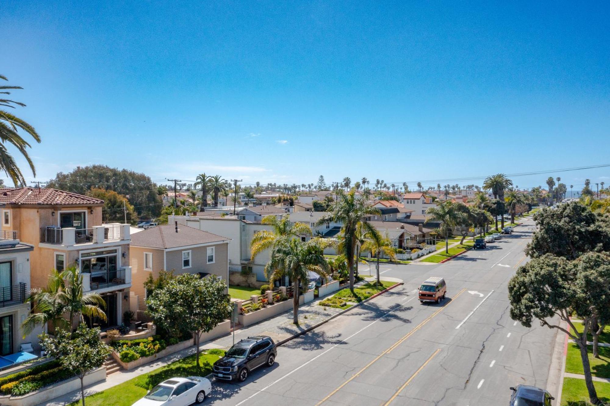New Luxurious Beach Home Huntington Beach Exterior photo